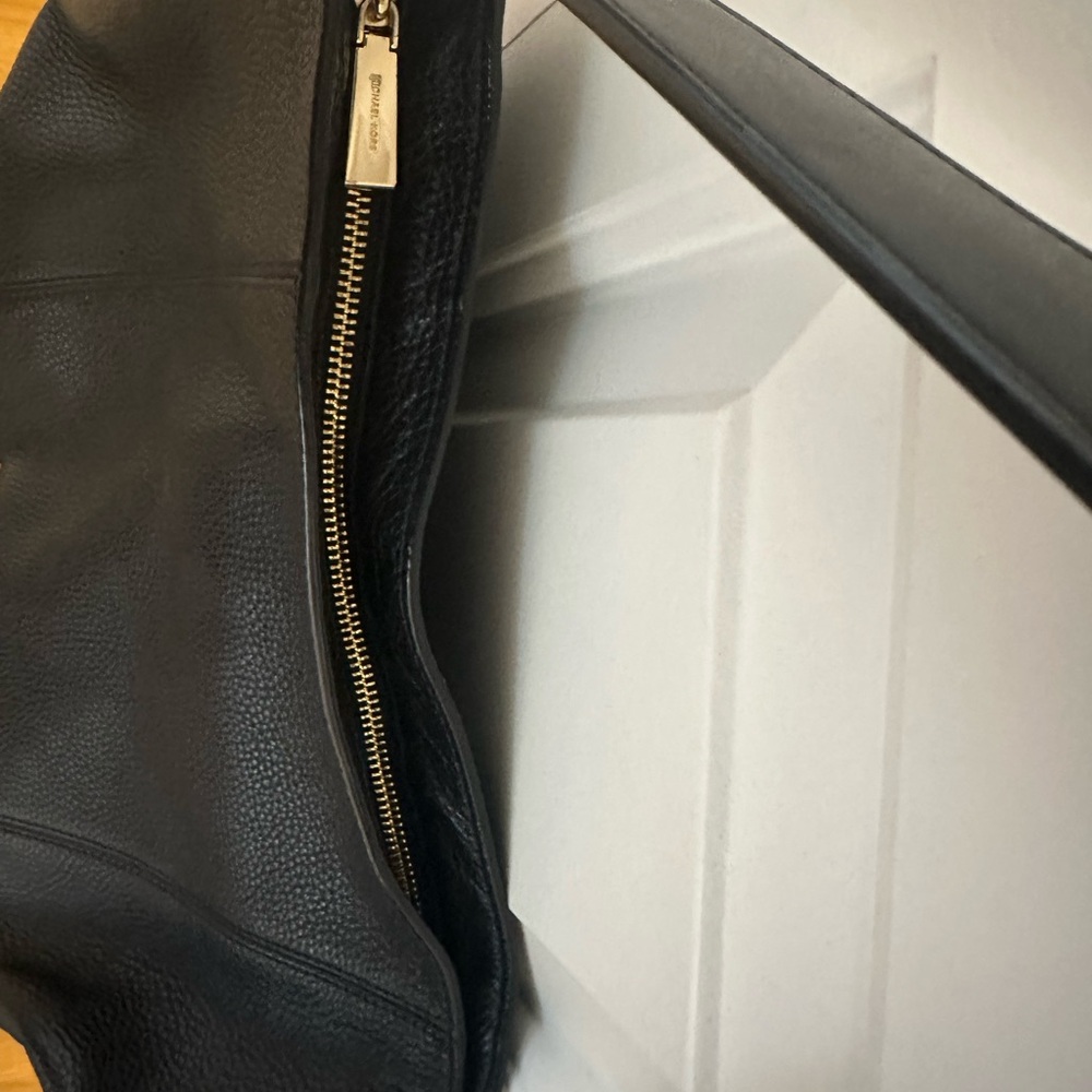 Michael Kors Hobo Bag - Picture 5 of 6